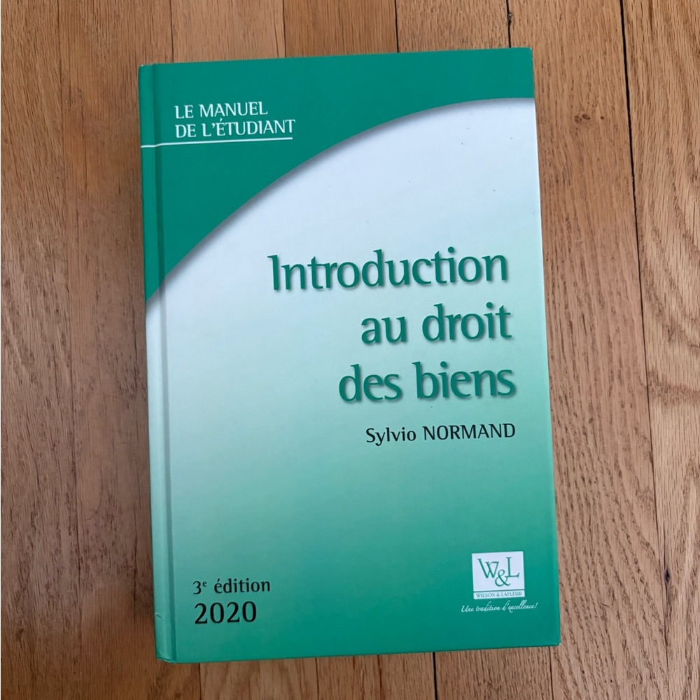 Green 'Introduction au droit des biens' Book